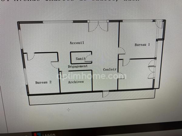 Local/bureau à vendre LAON (02)
