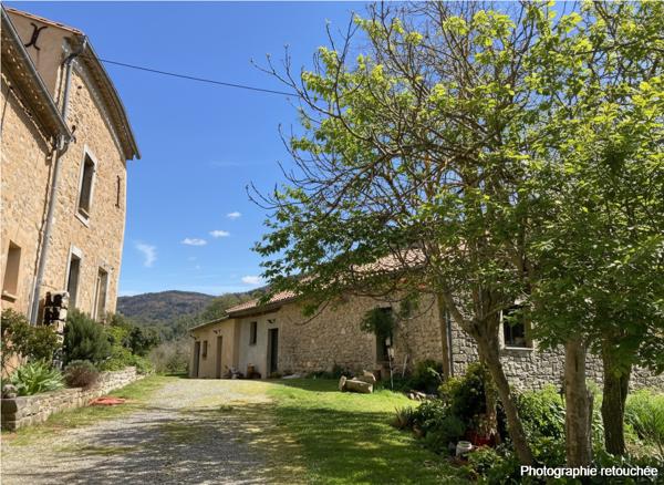 Propriété d'exception au coeur de la nature -180 hectares d'un seul tenant St hilaire