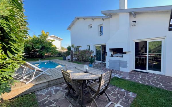 Maison à vendre    5 pièces • 160 m2 Saint-Paul-lès-Dax