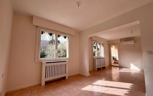 Appartement à vendre    3 pièces • 74,32 m2 Le Cannet