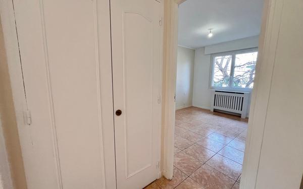 Appartement à vendre    3 pièces • 74,32 m2 Le Cannet