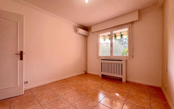 Appartement à vendre    3 pièces • 74,32 m2 Le Cannet