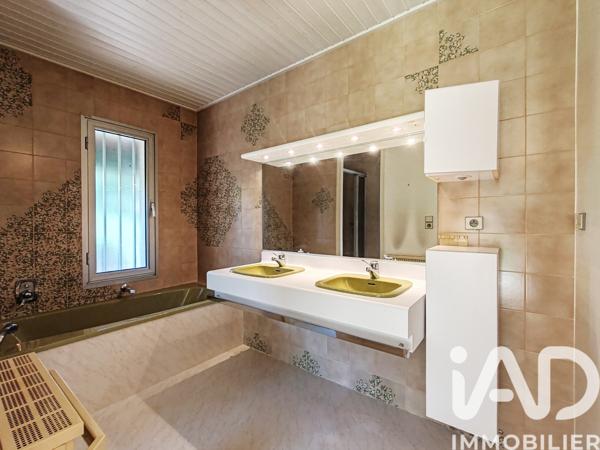 Maison à vendre 7 pièces 224 m² La Garnache