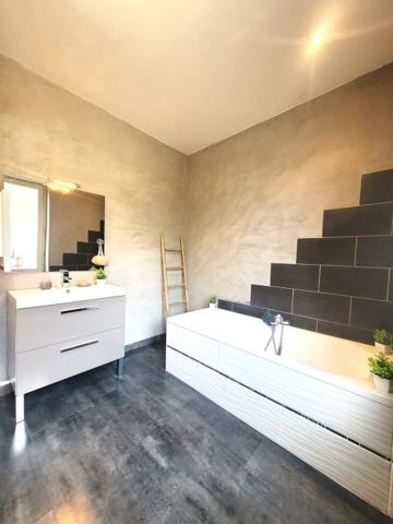 Maison traditionnelle Pompey 196 m²