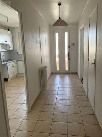 Location - Appartement Mâcon 71000 4 pièces 113 m 2