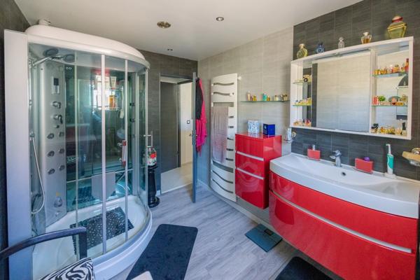 Maison à vendre 6 pièces CABRIERES (30)