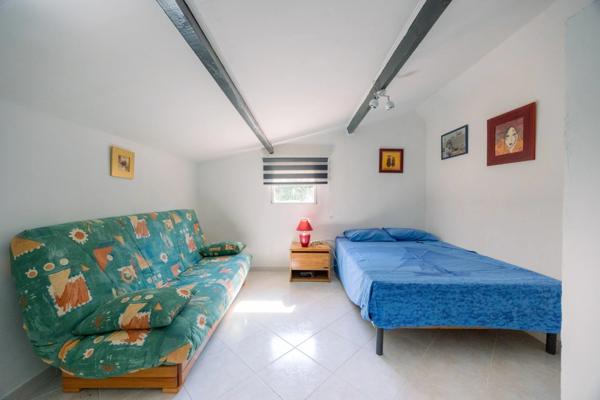 Maison à vendre 6 pièces CABRIERES (30)