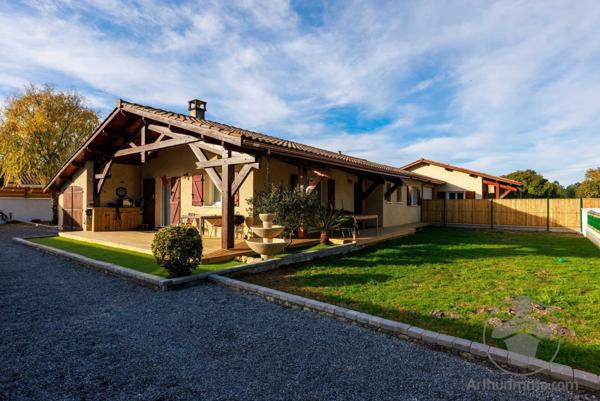 Vente Maison 4 pièces 108 m2 à Gastes