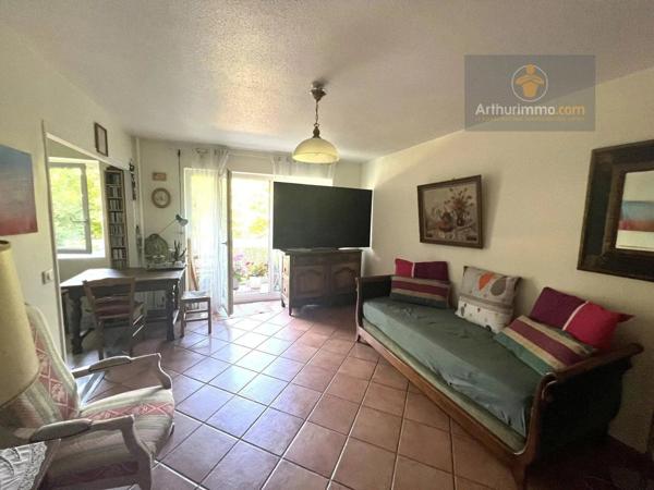 Vente                                                      Appartement
                        
                     3 pièces                      65 m2                     à Élancourt