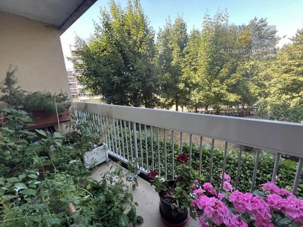 Vente                                                      Appartement
                        
                     3 pièces                      65 m2                     à Élancourt