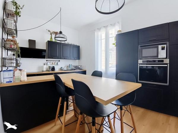 Maison 405 000 € Bordeaux 3 p 77 m² DPE D