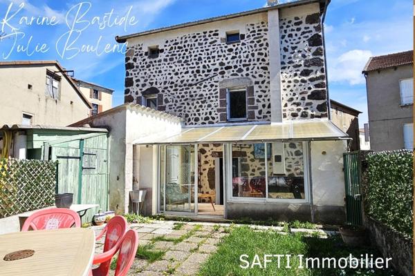 Maison en pierre cœur de COUCOURON