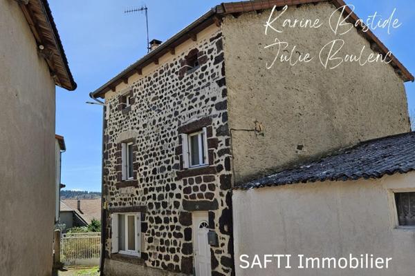 Maison en pierre cœur de COUCOURON