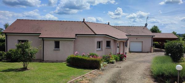 La Loye 6 pièce(s) 140 m2 , plain-pied, terrain de 3940 m² , piscine, sauna...