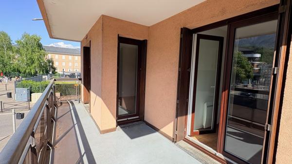 Appartement Albertville 3 pièce(s) 59.39 m2 CAVE
