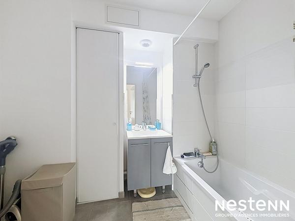 NESTENN - CASTANET-TOLOSAN ? SUPERBE T3 DE 70 M² AVEC GRANDE TERRASSE ET 2 STATIONNEMENTS