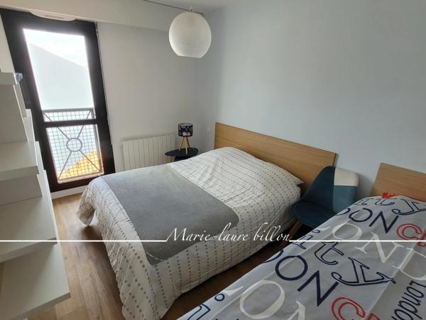 Appartement à vendre 3 pièces SAINT GILLES CROIX DE VIE (85), appartement 2 chambres avec vue rivière, une cave et un garage