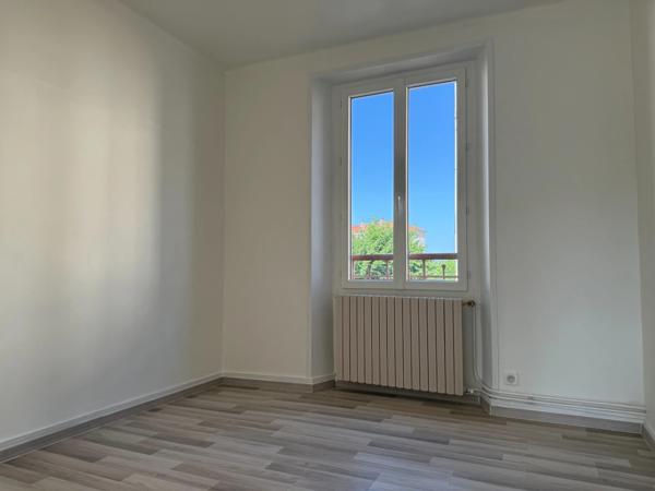 Exclusivité - À vendre, Appartement 3 pièces PARAY LE MONIAL (71)