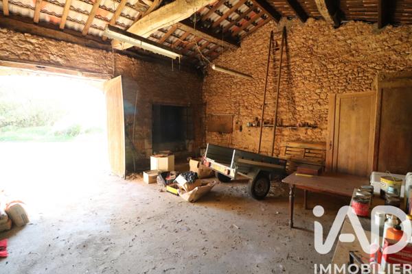 Maison à vendre 5 pièces 137 m² Montguyon