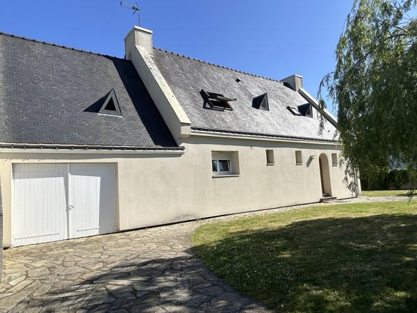 Sarzeau (56370) Maison de 108 m2 avec garage et jardin.