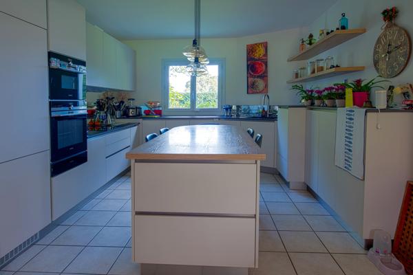 Maison parfait état, beau parc, Domaine privé Saint Denac.