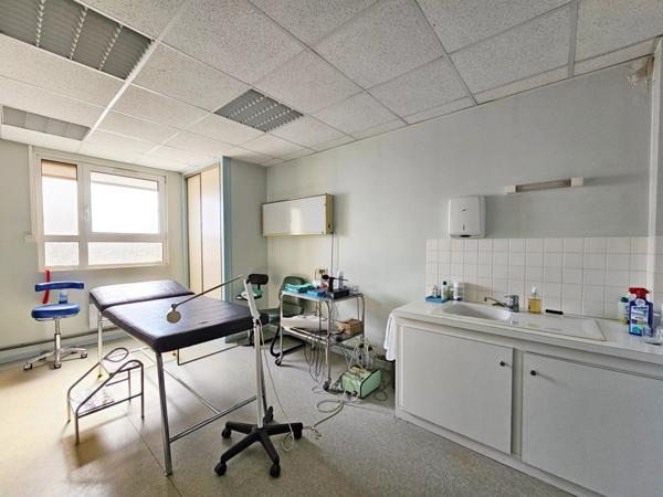 Vente Local commercial 10 pièces 181 m2 à Laon