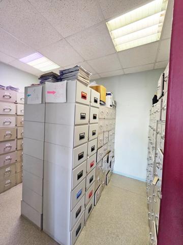 Vente Local commercial 10 pièces 181 m2 à Laon