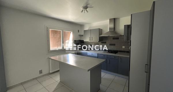 Location Appartement 3 pièces 69 m² - Saint-genis-pouilly 01630