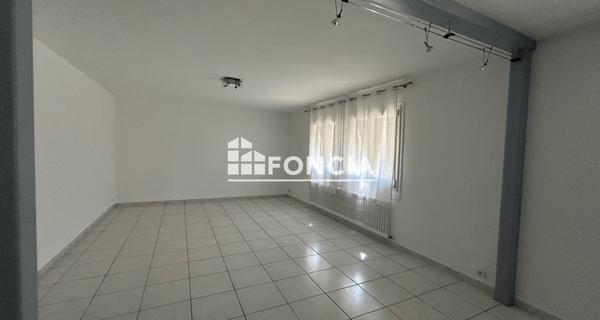 Location Appartement 3 pièces 69 m² - Saint-genis-pouilly 01630