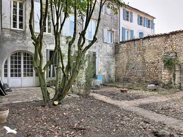 Immeuble 213 000 € Marennes 285 m² DPE