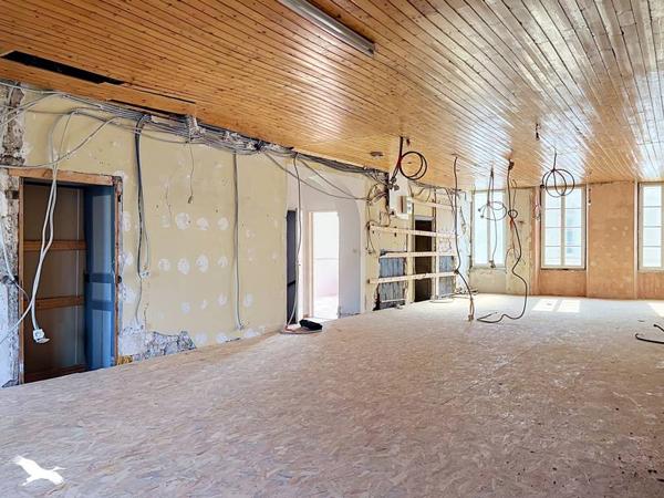 Immeuble 213 000 € Marennes 285 m² DPE