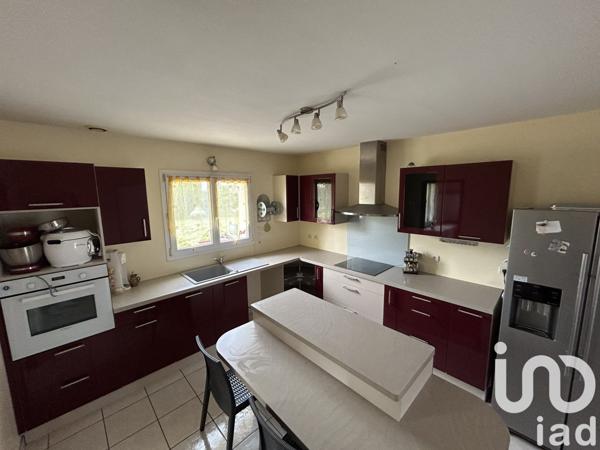 Maison de campagne 6 pièces de 120 m² à Chaillac (36310)