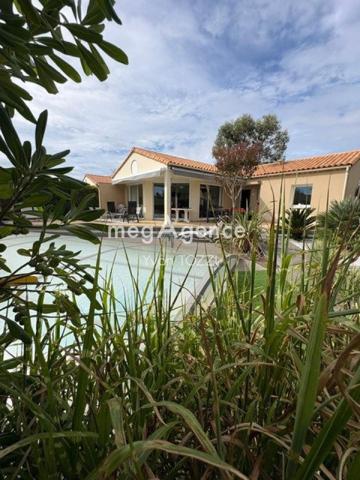Maison à Les Sables-d'Olonne, 85100 - 5 pièces 77m²