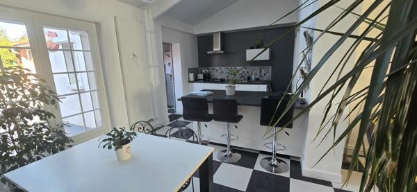 Bruay-la-Buissière (62700) Maison entièrement rénovée de 150 m² habitable et terrain de plus de 200 m² constructible