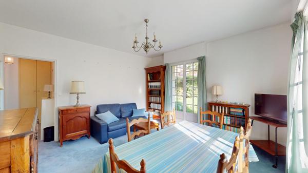 CENTRE VILLE - PARKING - BELLES PRESTATIONS - Appartement Chatenay Malabry 2 pièces 45.75 m2