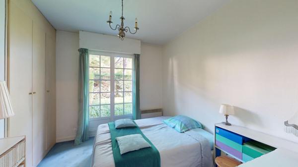 CENTRE VILLE - PARKING - BELLES PRESTATIONS - Appartement Chatenay Malabry 2 pièces 45.75 m2