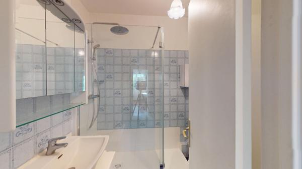 CENTRE VILLE - PARKING - BELLES PRESTATIONS - Appartement Chatenay Malabry 2 pièces 45.75 m2