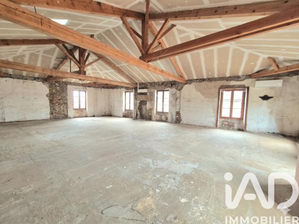 Maison à vendre 8 pièces 355 m² Saint-Just-en-Chevalet