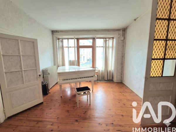 Maison à vendre 8 pièces 355 m² Saint-Just-en-Chevalet