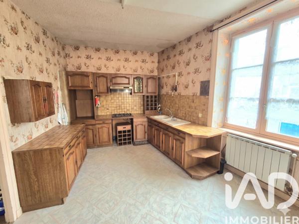 Maison à vendre 8 pièces 355 m² Saint-Just-en-Chevalet