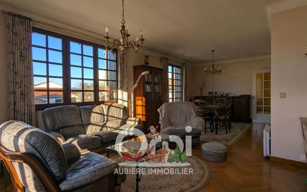 Maison à vendre    6 pièces • 186,56 m2 Cournon-d'Auvergne