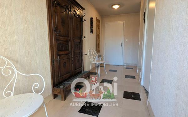 Maison à vendre    6 pièces • 186,56 m2 Cournon-d'Auvergne