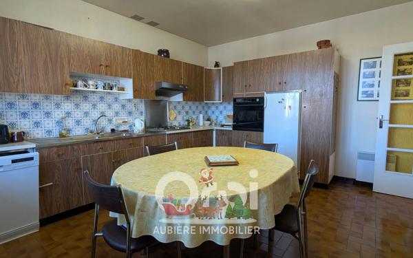 Maison à vendre    6 pièces • 186,56 m2 Cournon-d'Auvergne