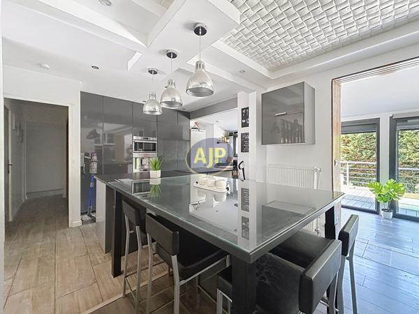 Vente maison Lormont : 400 000 € - AJP Immobilier Bordeaux Nansouty