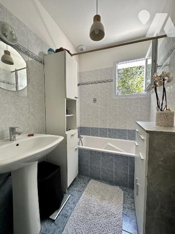 MOUTIERS LES MAUXFAITS