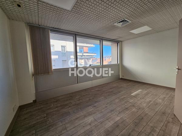 Bureaux à louer - 46 m² - Réf. 3663 - Guy Hoquet Perpignan Centre