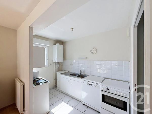 Appartement T4 à vendre  4 pièces - 96,98 m 2   LANNION  - 22
