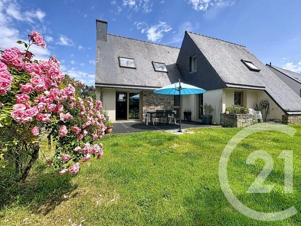 Appartement T4 à vendre  4 pièces - 96,98 m 2   LANNION  - 22