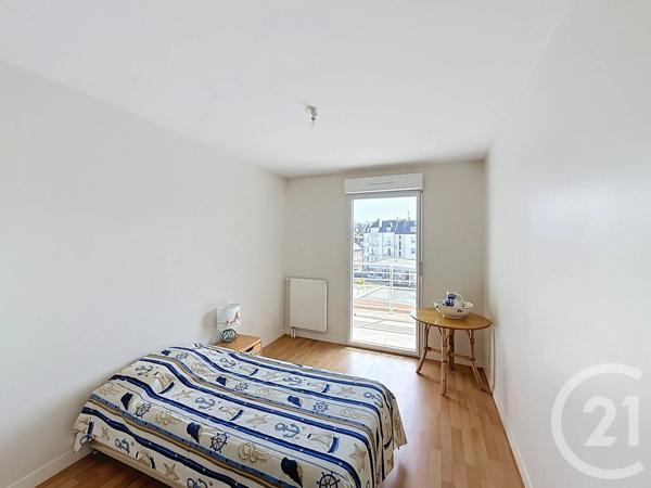 Appartement T4 à vendre  4 pièces - 96,98 m 2   LANNION  - 22