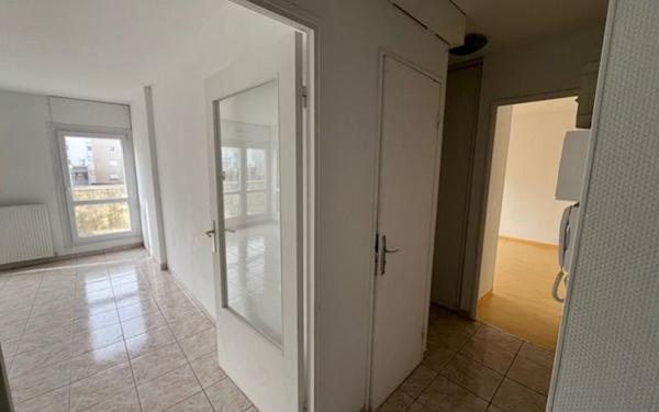 Appartement à vendre    2 pièces • 52 m2 Noisy-le-Grand